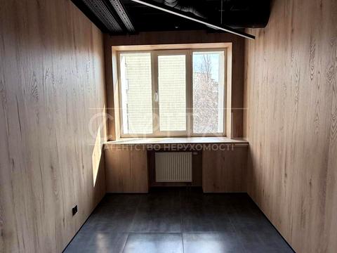 коммерческая по адресу Златоустовская ул., 3