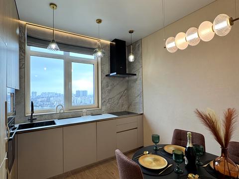 квартира за адресою Краснова вул., 1-В