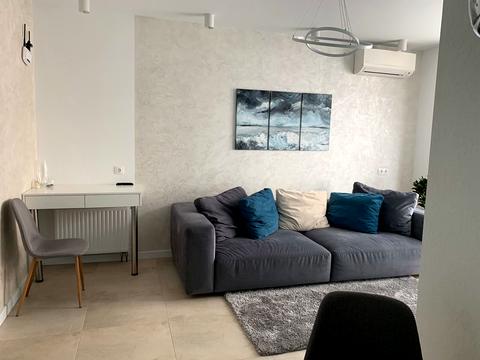 квартира за адресою Київ, Драгоманова вул., 2-Б