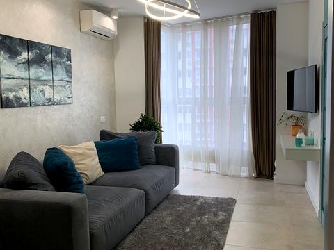 квартира за адресою Київ, Драгоманова вул., 2-Б