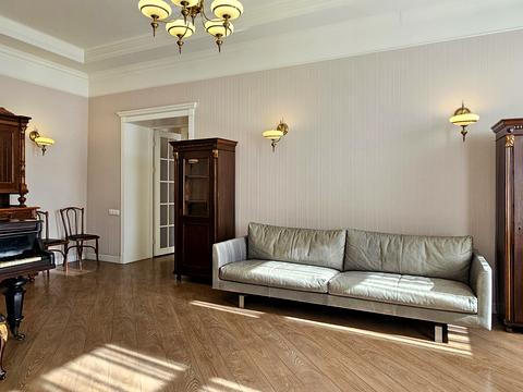 квартира за адресою Бессарабська пл., 5