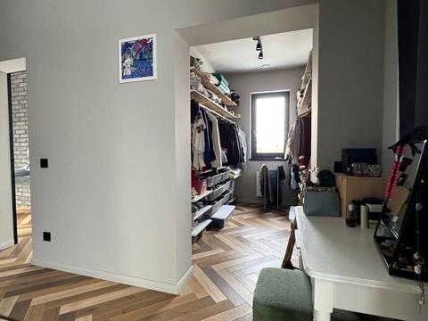 дом по адресу Вітру