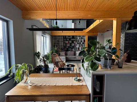 дом по адресу Вітру