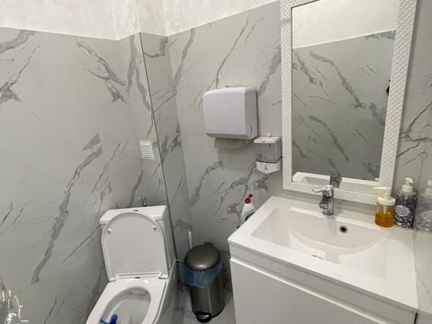 комерційна за адресою с. Софіївська Борщагівка, Героїв Небесної Сотні просп., 16/3