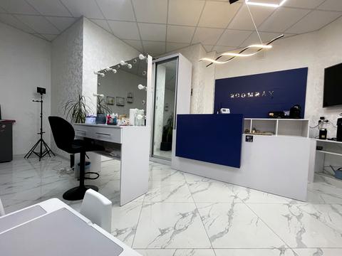 комерційна за адресою с. Софіївська Борщагівка, Героїв Небесної Сотні просп., 16/3