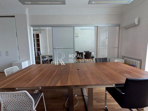 коммерческая по адресу Крещатик ул. (Kreschatic), 25