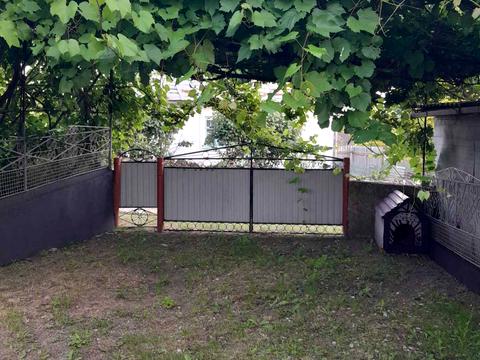 будинок за адресою Дружби