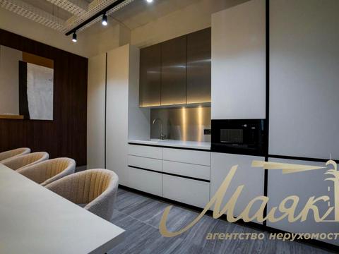 комерційна за адресою Бульварно-Кудрявська вул. (Воровського), 17