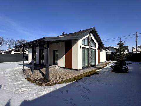 дом по адресу с. Крюковщина, Благовестная ул.