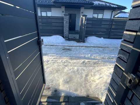 будинок за адресою Успішна