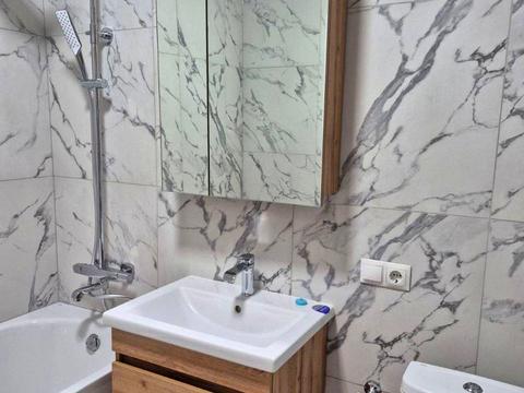 квартира за адресою Володимира Навроцького вул., 31-А