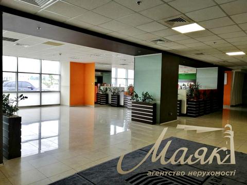 коммерческая по адресу Николая Амосова ул., 12