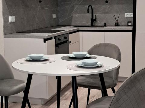 квартира за адресою Генерала Грекова вул., 4