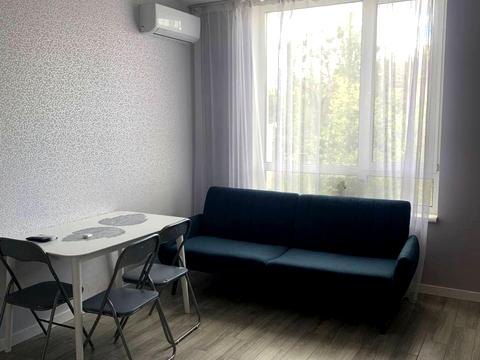 квартира по адресу Салютная ул., (Будинок 02301-02303)