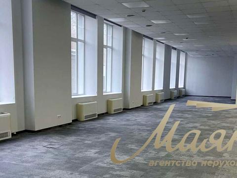 комерційна за адресою Миколи Грінченка вул., 4