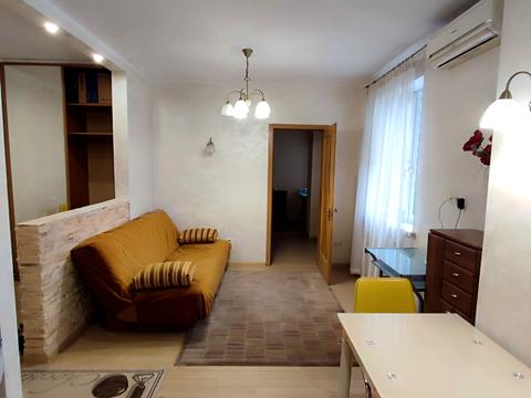 квартира за адресою Почайнинська вул., 25/49