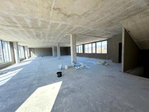 комерційна за адресою Грушевського вул., 68