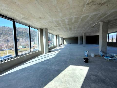 комерційна за адресою Грушевського вул., 68