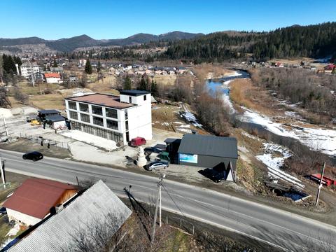 комерційна за адресою Грушевського вул., 68