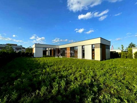 будинок за адресою Квітнева вул.