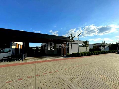 будинок за адресою Квітнева вул.