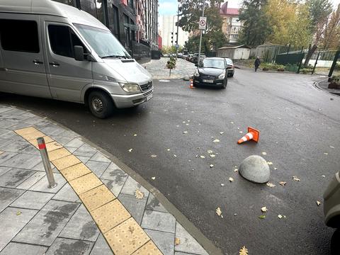 комерційна за адресою Вільгельма Котарбінського вул. (Миколи Кравченка), 24