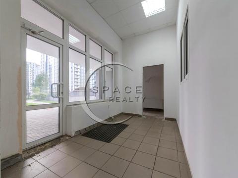 комерційна за адресою Андрія Верхогляда вул. (Михайла Драгомирова), 1-20-А