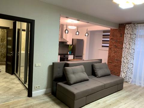 квартира за адресою Академіка Глушкова просп., 9-Д