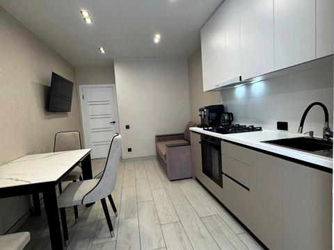 квартира по адресу Співдружності ул., 6