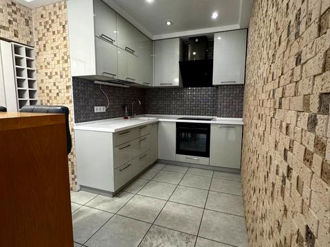 квартира за адресою Владислава Бувалкіна вул. (Бочарова Генерала), 44А