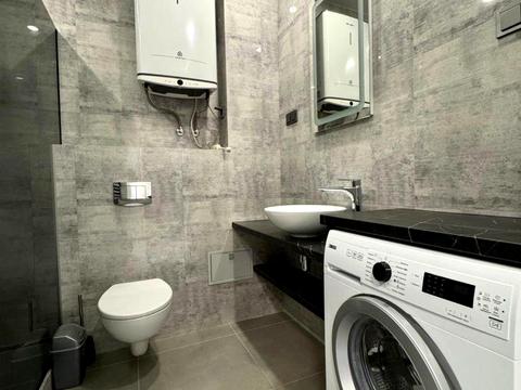 квартира за адресою Андрія Верхогляда вул. (Михайла Драгомирова), 14-А