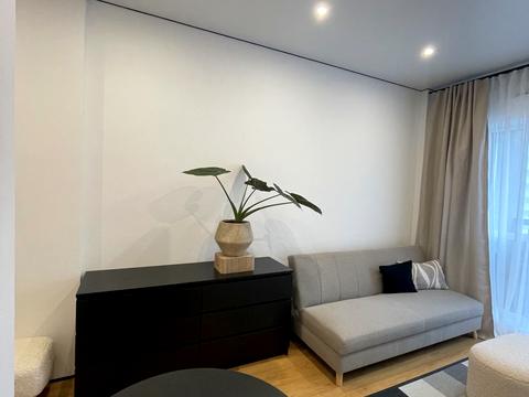 квартира за адресою Владислава Бувалкіна вул., 7-Б К4