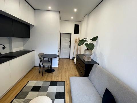 квартира за адресою Владислава Бувалкіна вул., 7-Б К4