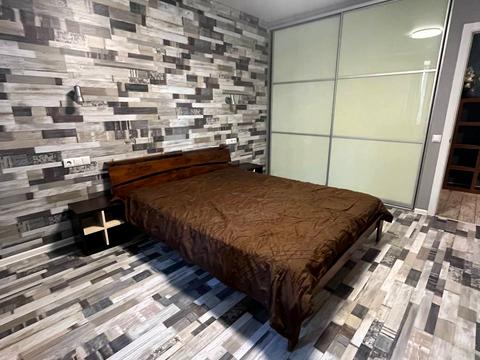 квартира за адресою Дениса Рачінського вул. (Комбінатна), 25