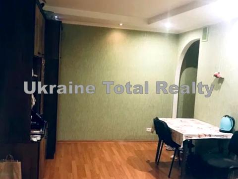 квартира за адресою Азербайджанська вул. (Бакинських Комісарів), 8-Б