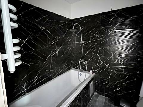 квартира по адресу Героев Майдана ул., (Будинок 4)