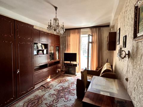 квартира за адресою Ореста Левицького вул. (Академіка Курчатова), 25/37