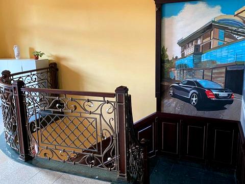 коммерческая по адресу Жупанатская пл., 1