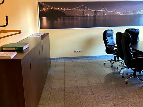 коммерческая по адресу Жупанатская пл., 1