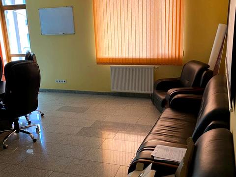 коммерческая по адресу Жупанатская пл., 1