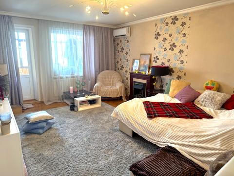 квартира за адресою Червоної Калини просп. (Володимира Маяковського), 72