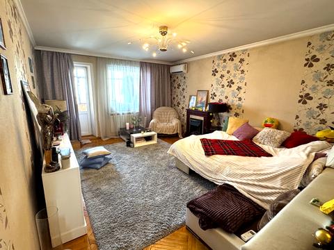 квартира за адресою Червоної Калини просп. (Володимира Маяковського), 72