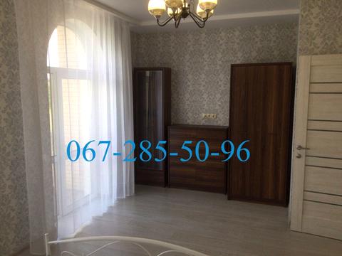 будинок за адресою с. Петропавлівська Борщагівка, Полтавська вул.