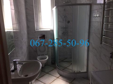 будинок за адресою с. Петропавлівська Борщагівка, Полтавська вул.