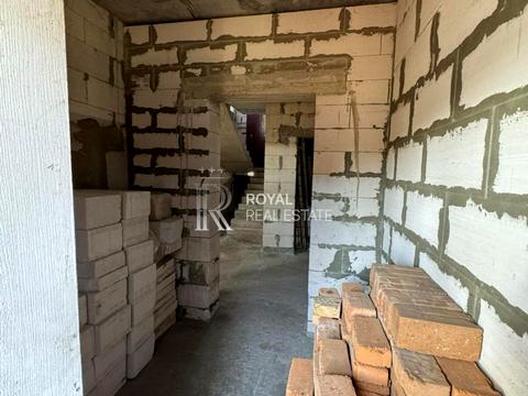 будинок за адресою Вишнева вул., 1