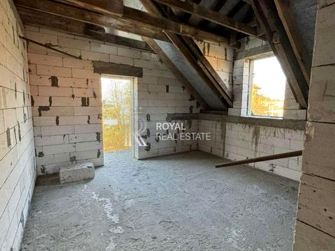 будинок за адресою Вишнева вул., 1