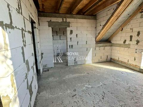 будинок за адресою Вишнева вул., 1