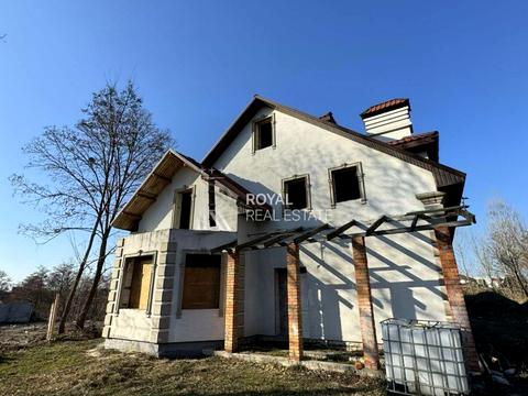 будинок за адресою Вишнева вул., 1