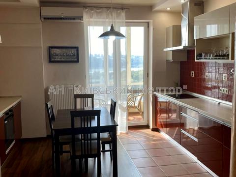 квартира за адресою Дніпровська набережна вул., 1