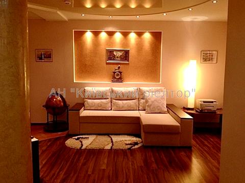 квартира за адресою Дніпровська набережна вул., 1